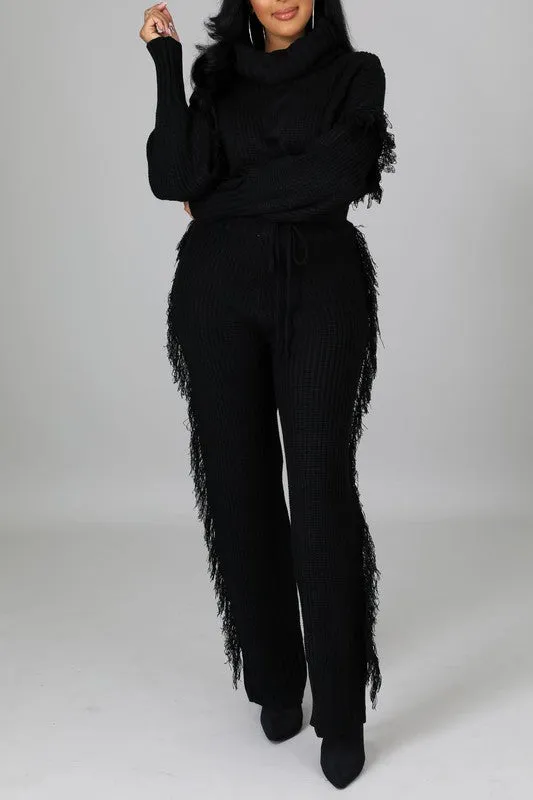 Turtle Neck Cable Knit Sweater And Tasseled Pants Set - Black